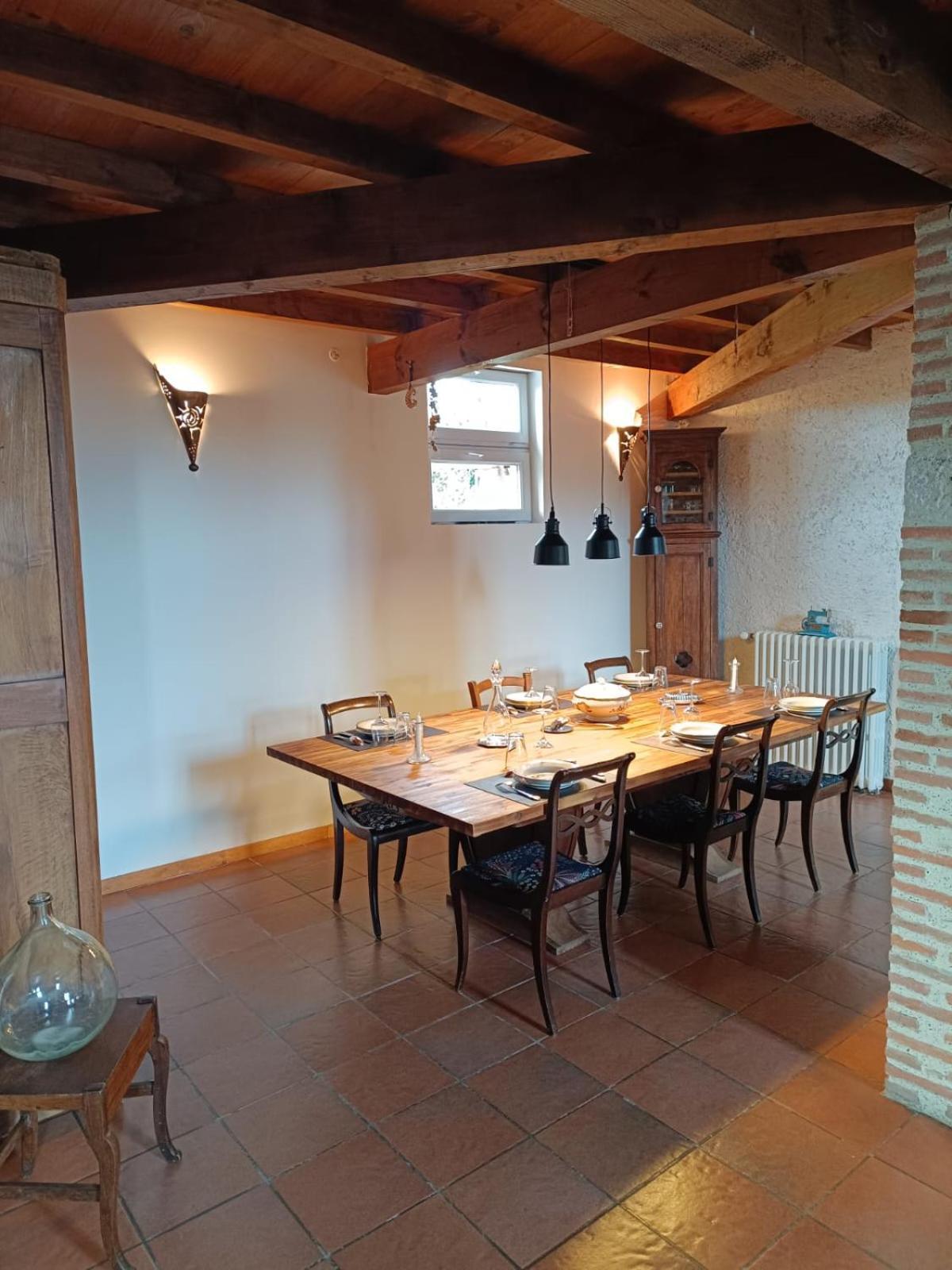 Maison D'Hotes La Fezendes Miradoux Екстер'єр фото