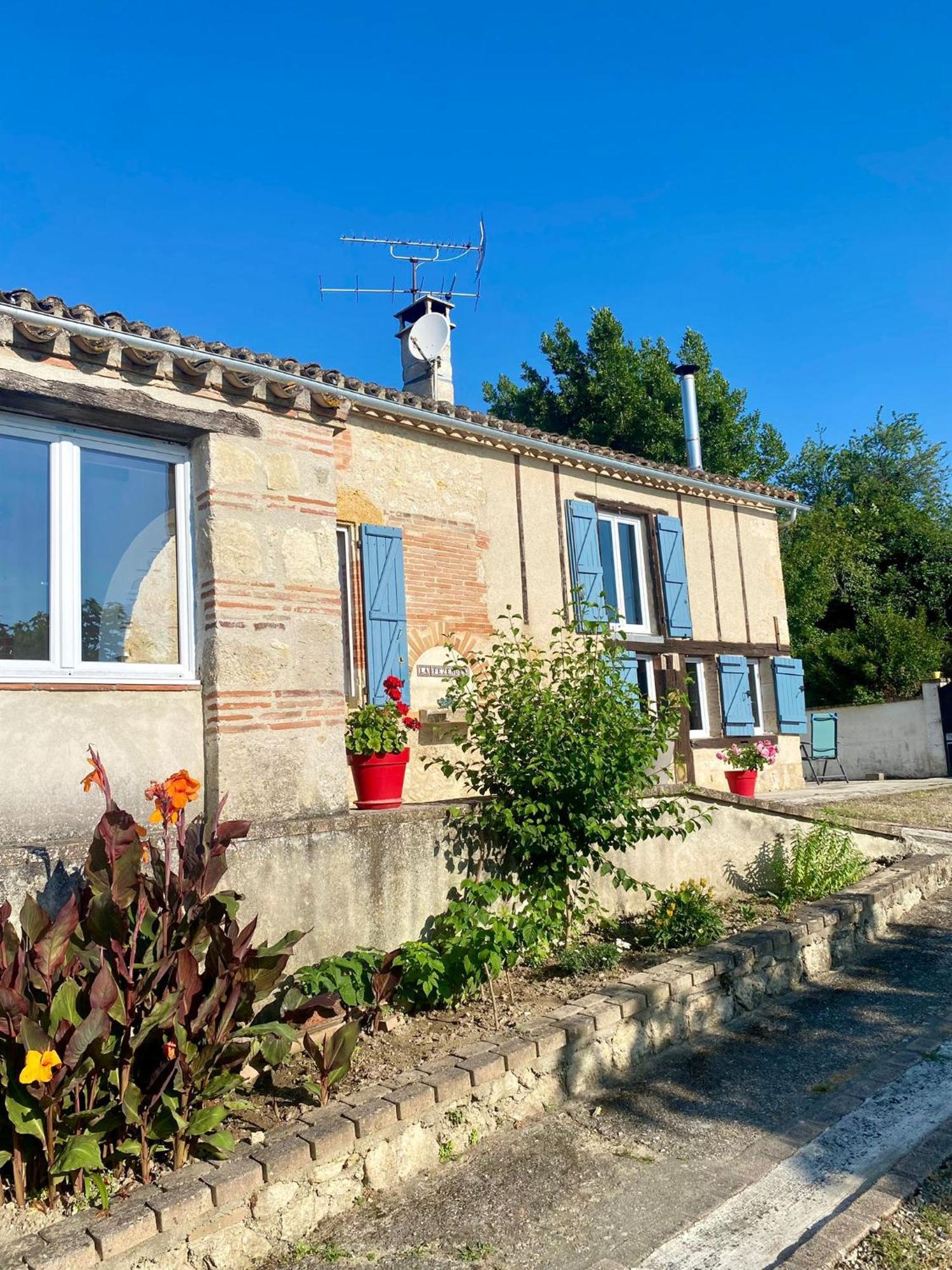 Maison D'Hotes La Fezendes Miradoux Екстер'єр фото